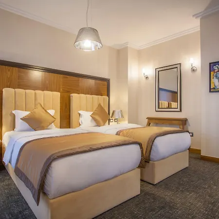 Colosseo Otel Tiran