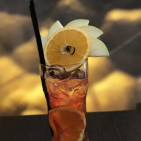 地拉那竞技场酒店