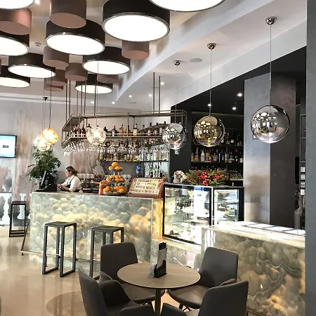 酒店 地拉那竞技场酒店 4*