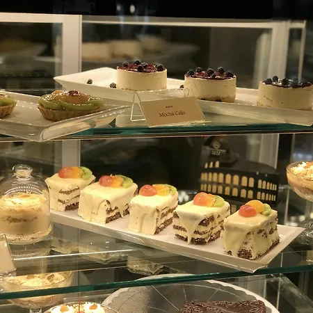地拉那竞技场酒店 酒店 4*