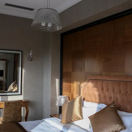 地拉那竞技场酒店 酒店